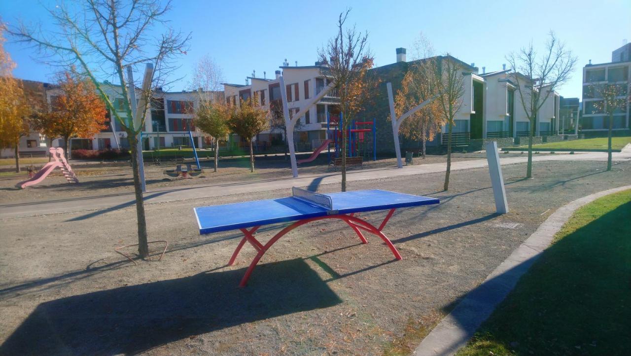 Las Margas. Golf. Bici. Esqui. Piscina. Sabinanigo Bagian luar foto